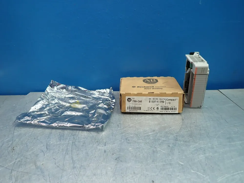 Allen Bradley Compact I/o Ab Relay Output Module - 1769-oa8