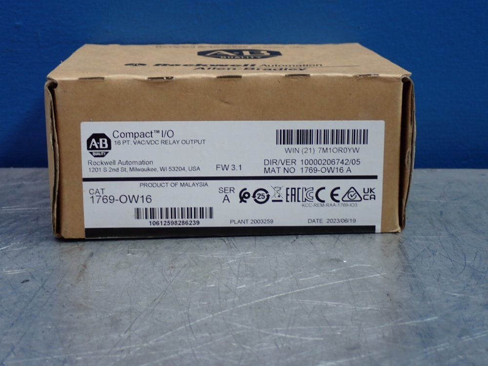 Allen Bradley Output Module - 1769-ow16