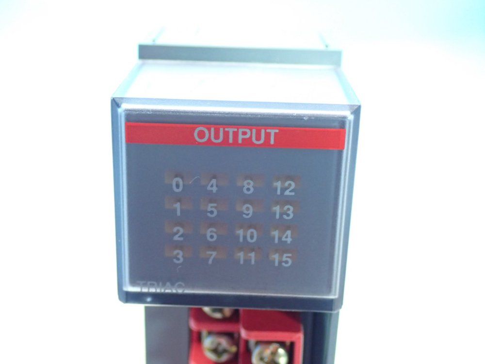 Allen Bradley Ac Output Module - 1746-oa16