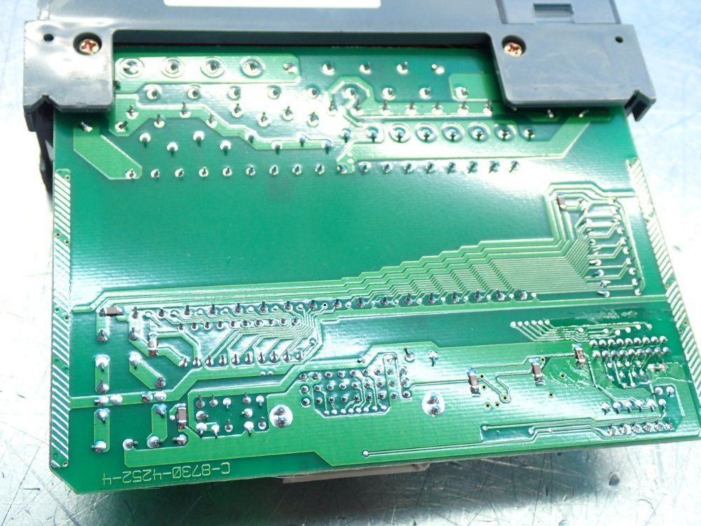 Allen Bradley Ac Output Module - 1746-oa16