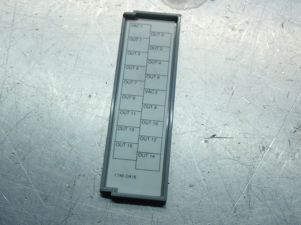 Allen Bradley Ac Output Module - 1746-oa16