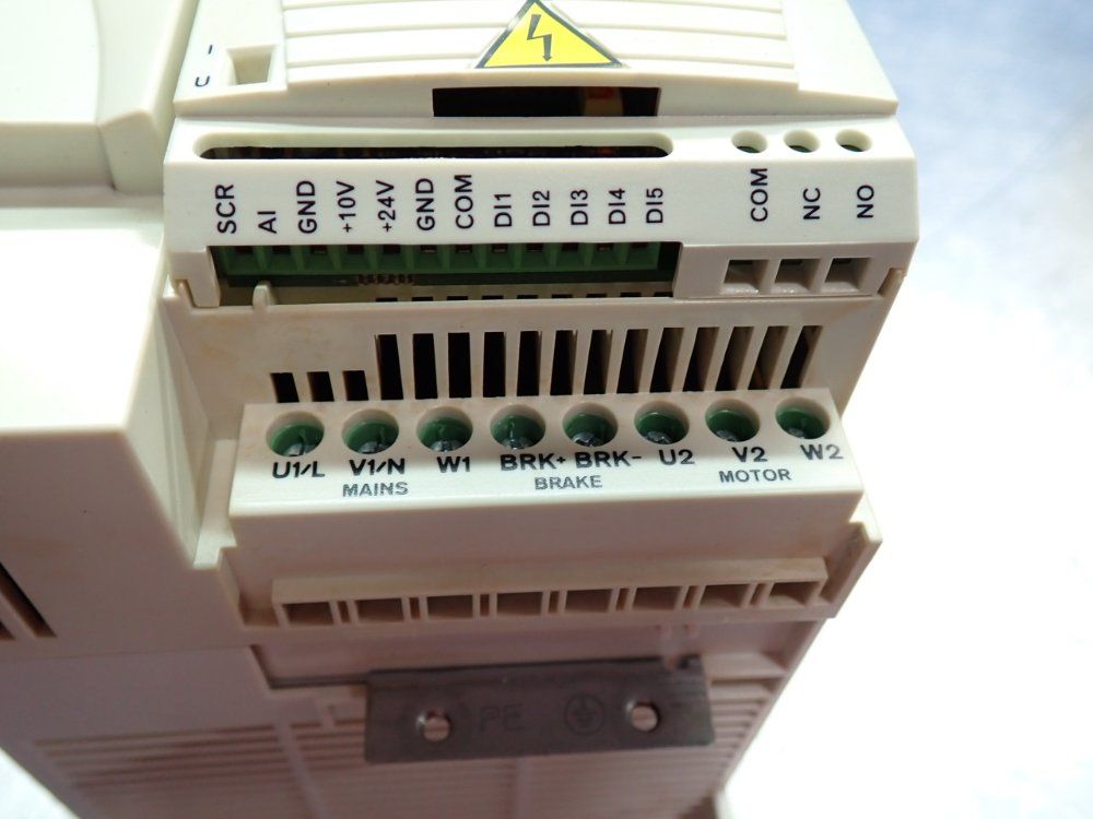 Abb 2.2 Kw/3 Hp Acs150 Frequency Converter - Acs150-03u-09a8-2