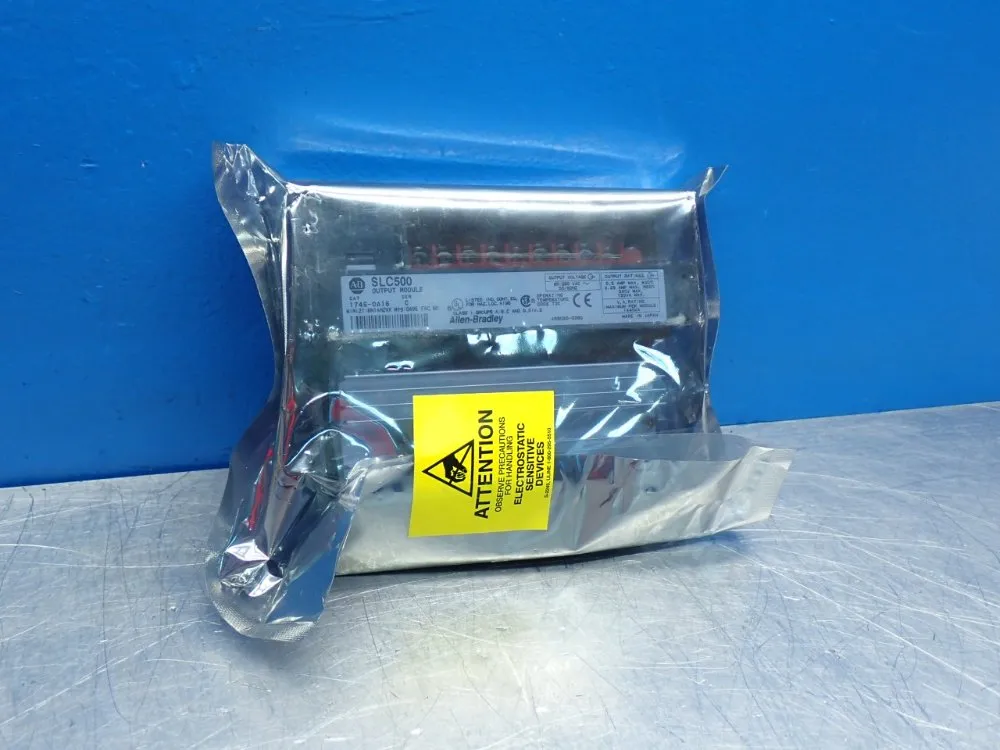 Allen Bradley Slc500 Output Module - 1746-oa16