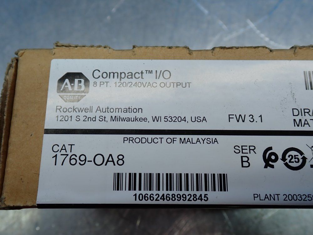 Allen Bradley Compactlogix Output Module - 1769-oa8