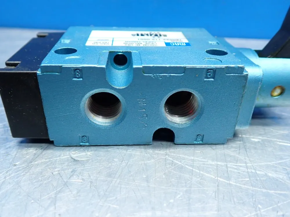 Mac Manually-actuated Spool Valve - 180022-112-0001
