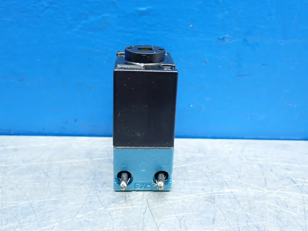 Mac Solenoid / Pilot Valve, 2pcs - Pme-111daag