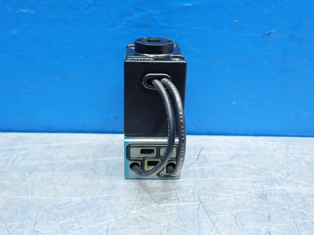Mac Solenoid / Pilot Valve, 2pcs - Pme-111daag