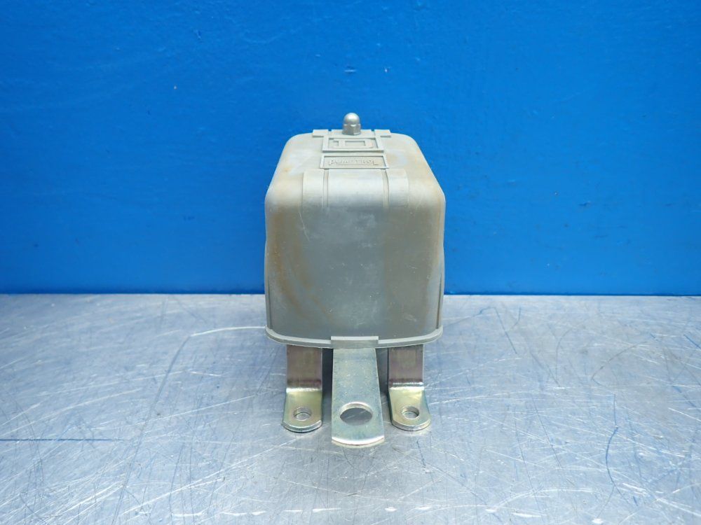 Schneider Electric 1 Hp Open Tank Float Switch - 9036dg2