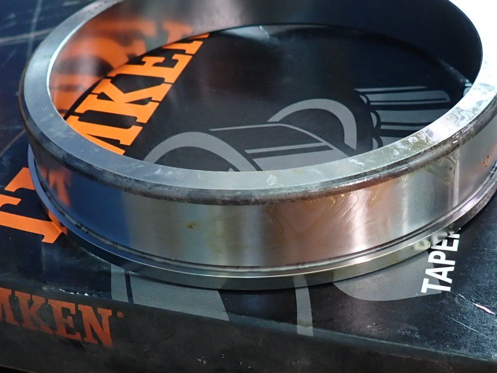 Timken 8" Tapered Roller Bearing - 67322b-20024