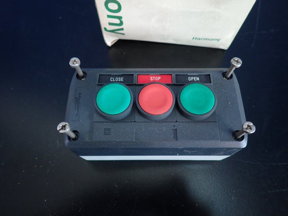 Schneider Electric Controller - Xal D351h29h7