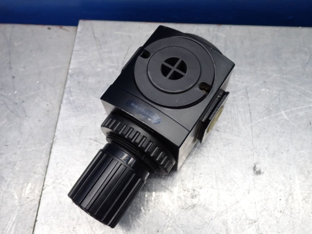 Aro 140psi Pneumatic Regulator - R37341-600-mc