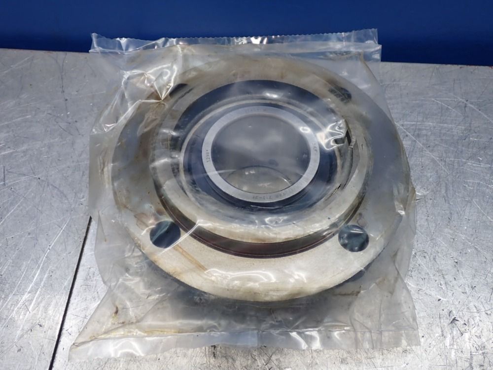 Skf Bearing Insert - Yar 213-2f
