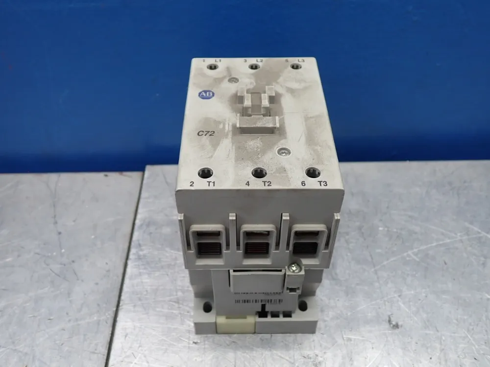 Allen Bradley Contactor - 100-c72d00