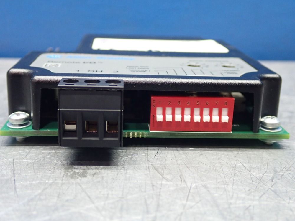 Allen Bradley Remote I/o Adapter - 20-comm-r