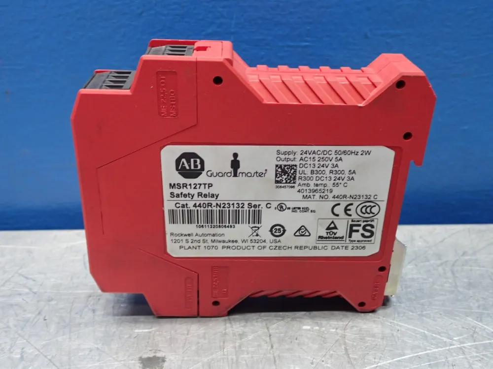 Allen Bradley Safety Relay - 440r-n23132