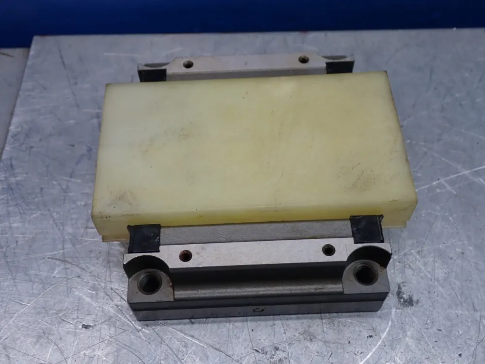 Iko Linear Ball Bearing - Lwfh60c1hs2