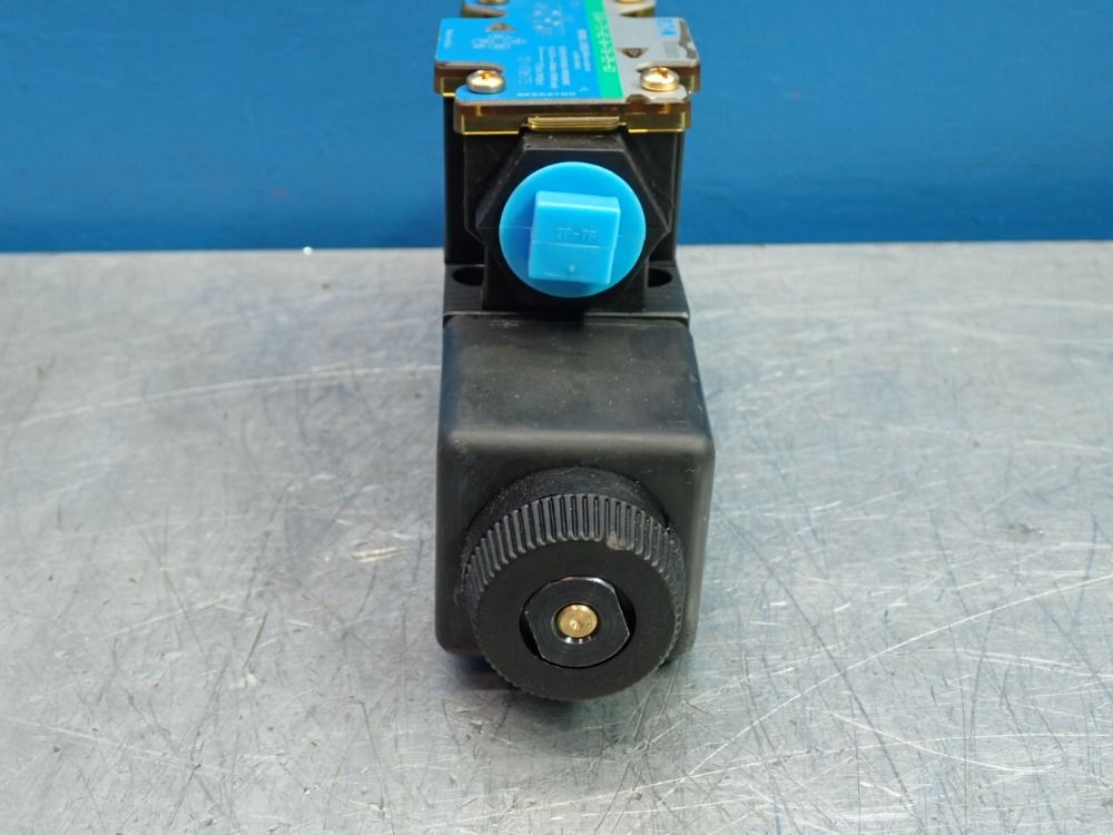 Eaton Pilot Valve - Dg4v-3s-6c-m-fw-b5-60