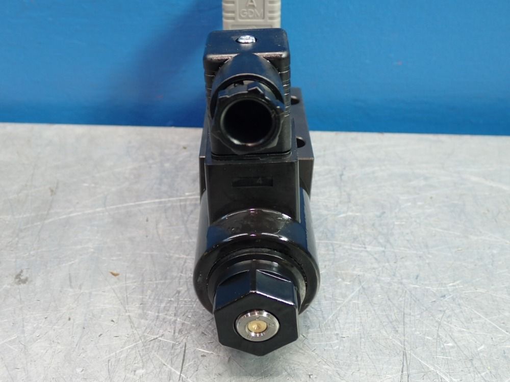 Yuken Direct Valve - Dsg-01-3c60-d24-n-70