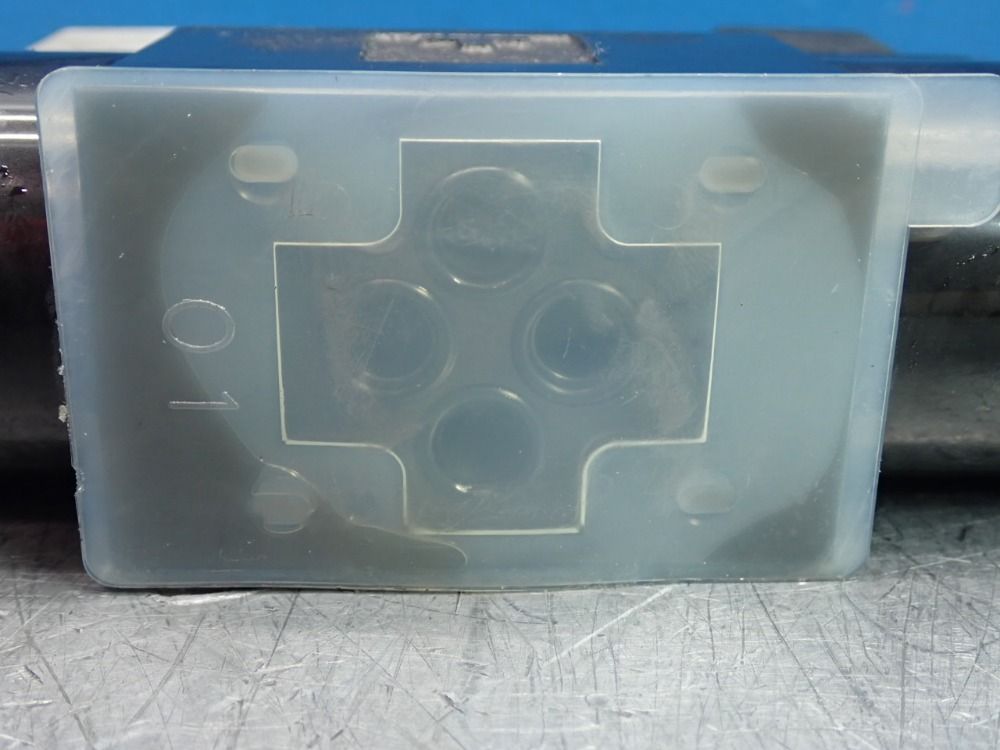 Yuken Direct Valve - Dsg-01-3c60-d24-n-70