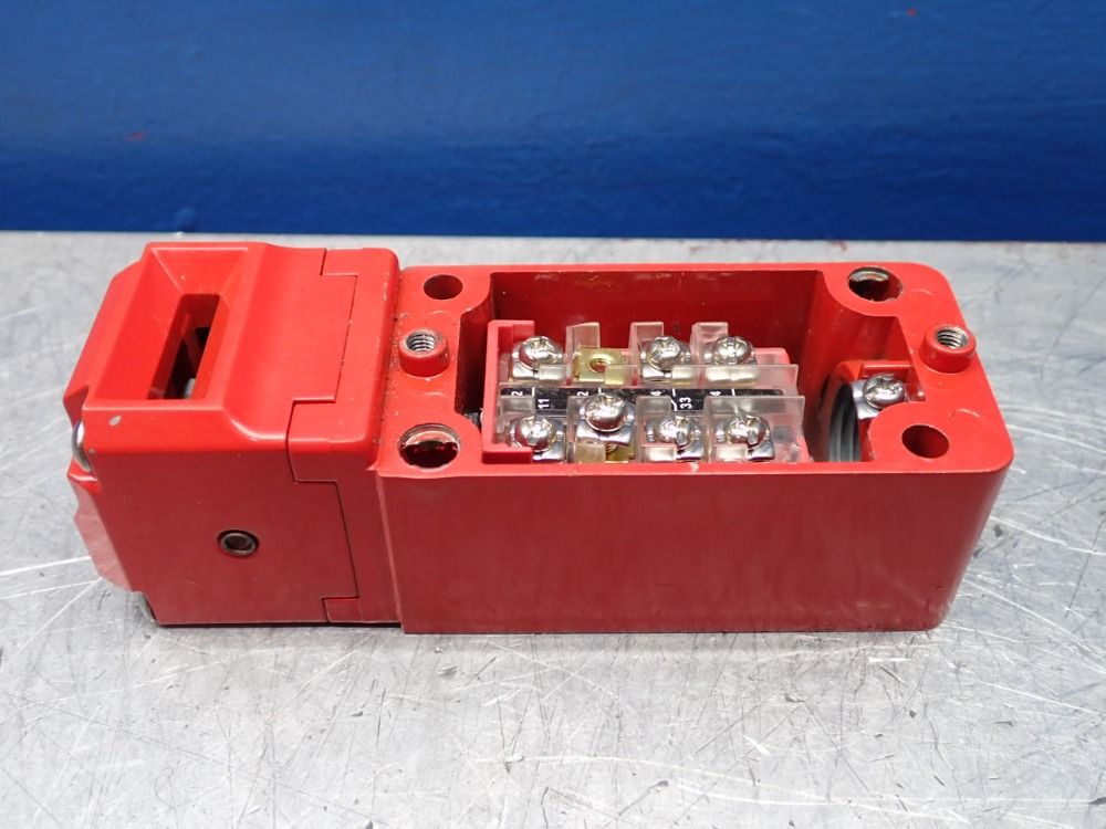 Allen Bradley Tongue Interlock - 440k-mt55026