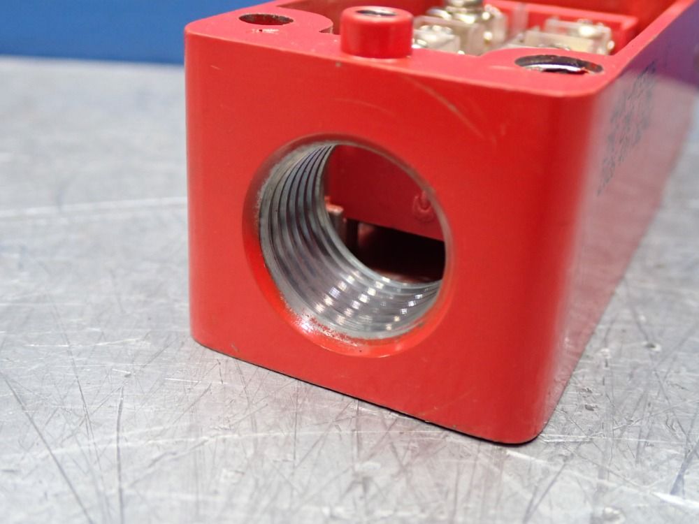 Allen Bradley Tongue Interlock - 440k-mt55026