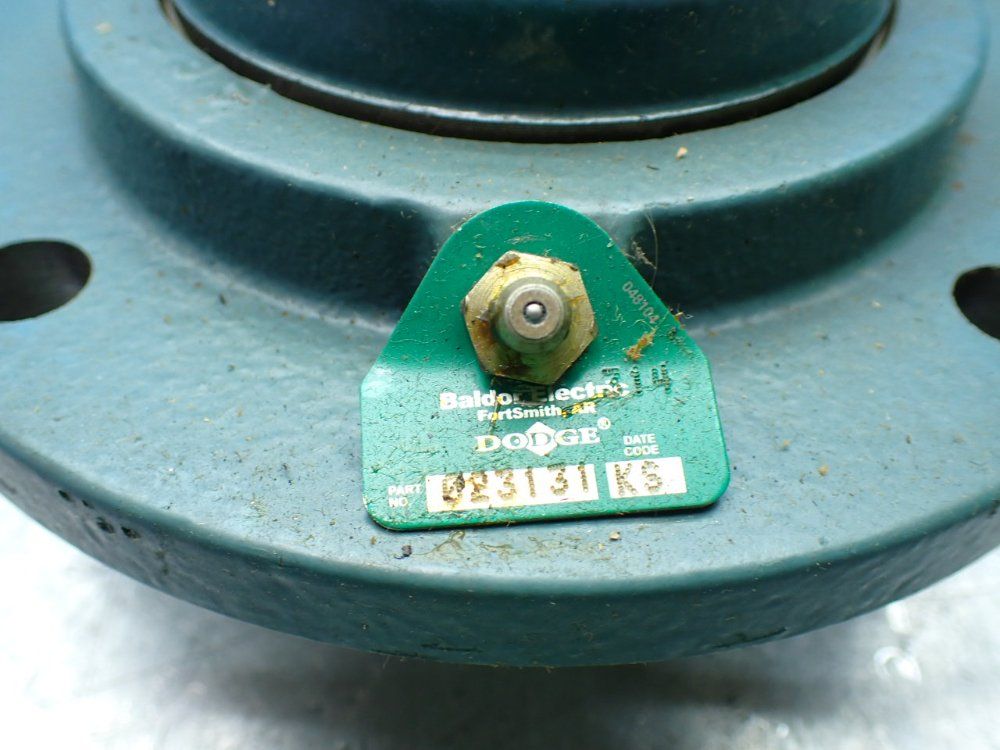 Dodge Tapered Roller Brg., 2-3/16 In Bore , 4-bolt Four-bolt Piloted Roller Bearing Unit - Fc-e-203r