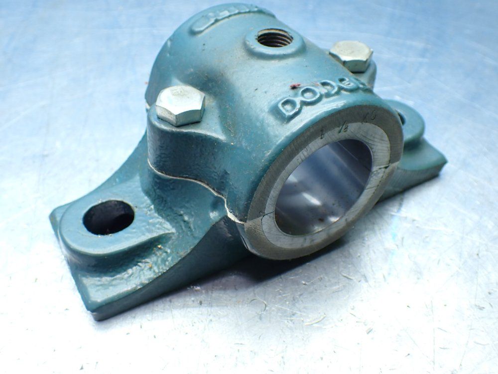 Dodge 1-1/2 In Bore, 2-bolt Base Mount Pillow Block Plain Sleeve Bearing - P2b-basp-108