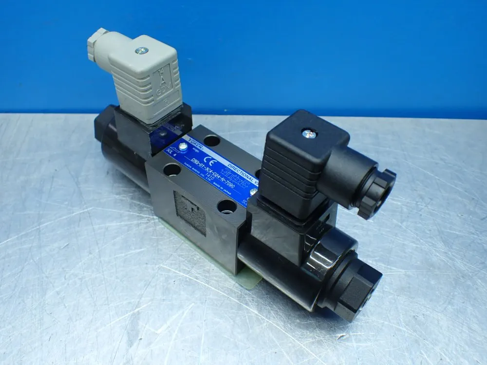 Yuken Hydraulic Directional Solenoid Valve. - Dsg-01-3c4-d24-n