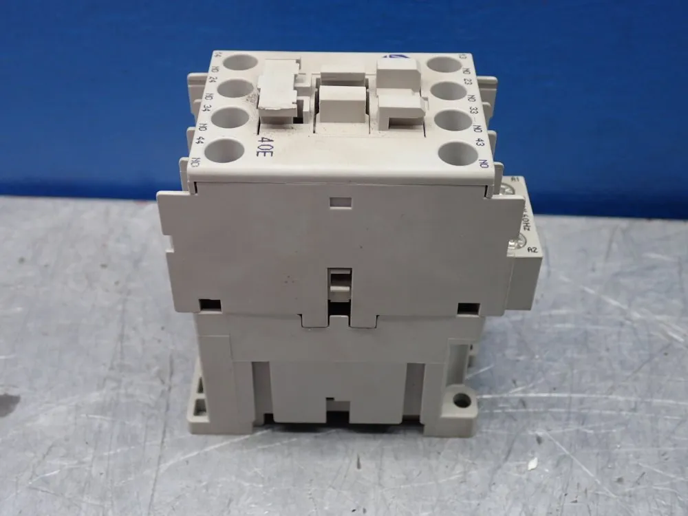 Allen Bradley Control Relay - 700-cf400e
