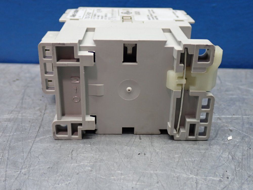 Allen Bradley Control Relay - 700-cf400e