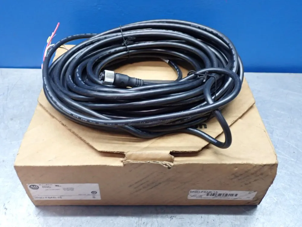 Allen Bradley Cordset - 889d-f8ab-15