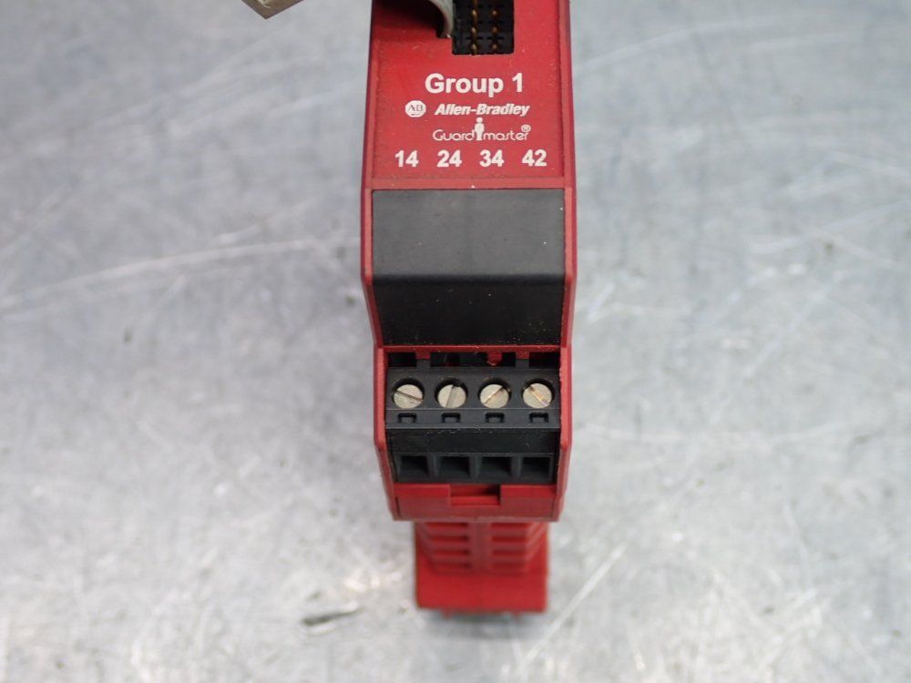 Allen Bradley Safety Relay - Msr330p