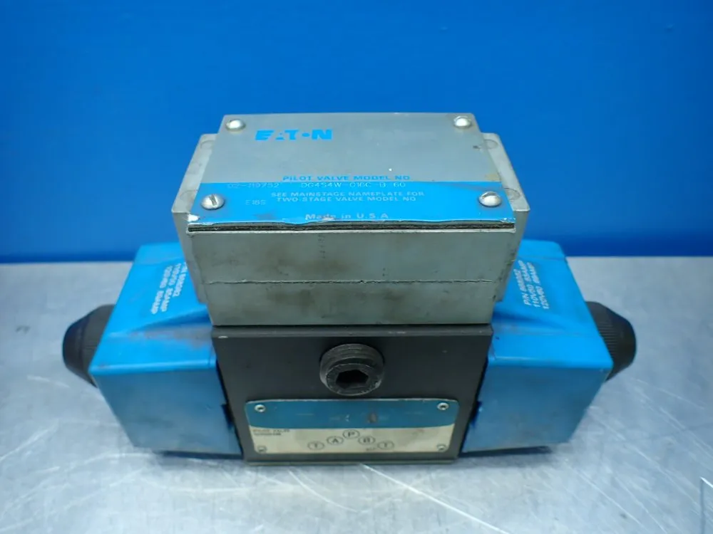 Eaton Vickers Hydraulic Directional Control Valve Solenoid Actuation - Dg4s4w-016c-b-60