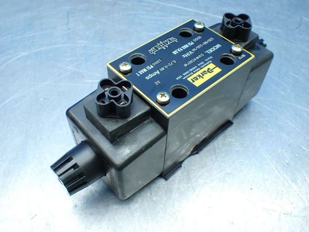 Parker Hydraulic Directional Control Valve - D3w4cnyw