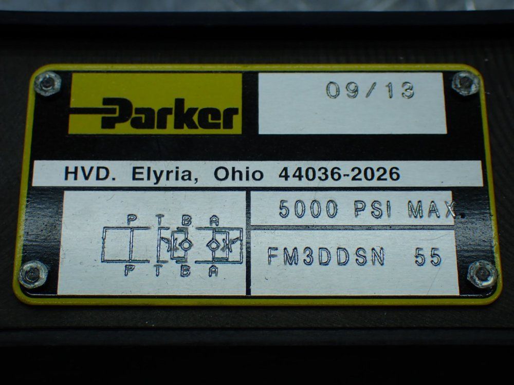 Parker Hydraulic Sandwich Throttle Check Valve. - Fm3ddsn