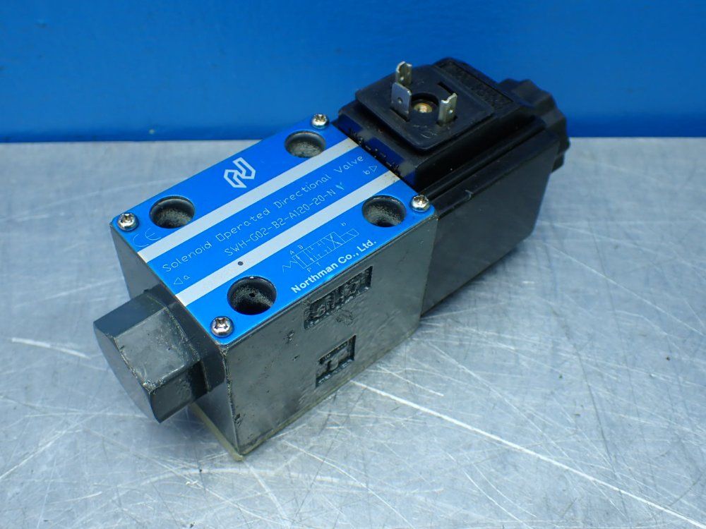 Northman Solenoid Operated Hydraulic Directional Valve - Swh-g02-b2-a120-20-n