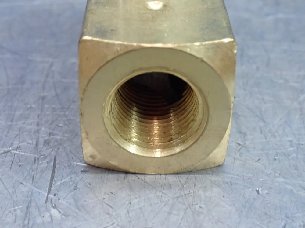 Parker 2000psi Hydraulic Control Valve - F800b