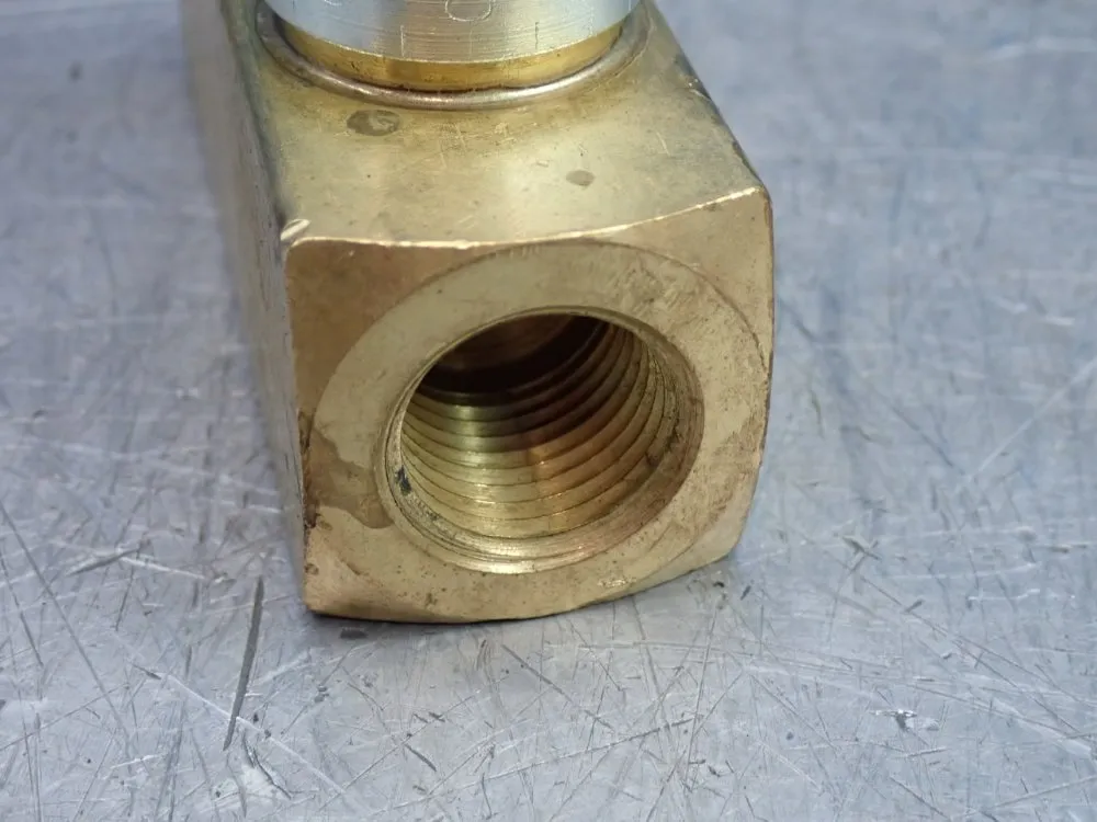 Parker 2000psi Hydraulic Control Valve - F800b