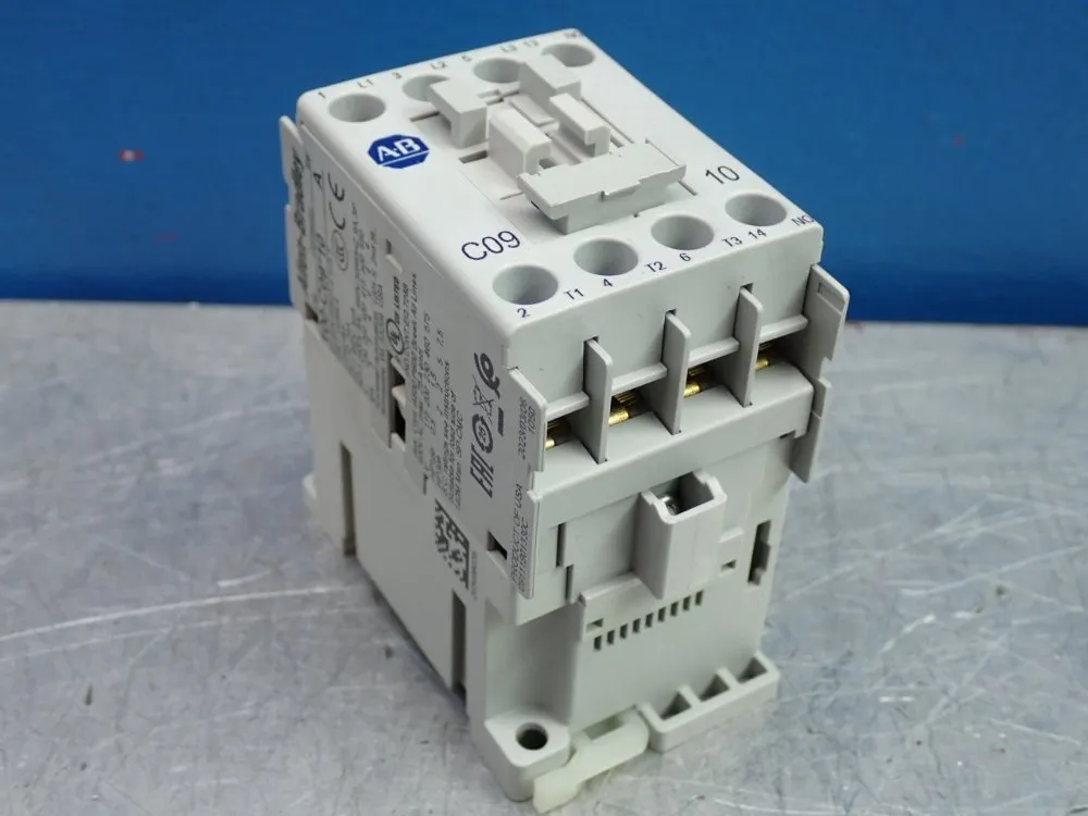 Allen Bradley Contactor - 100-c09d10