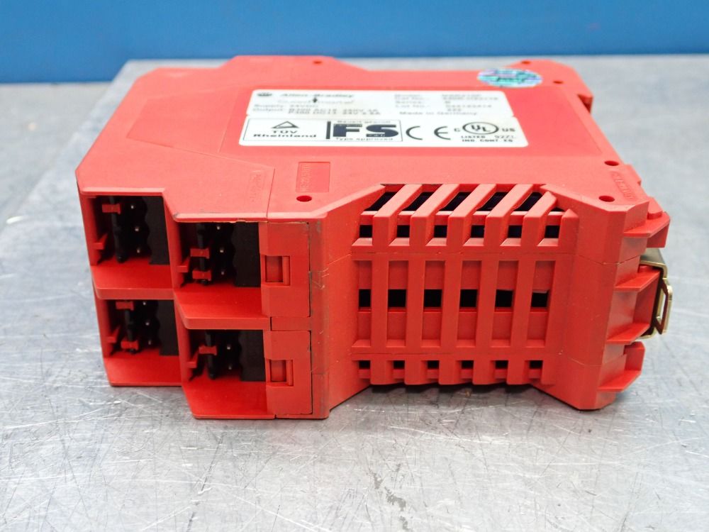 Allen-bradley Modular Safety Relay - 440r-h23176