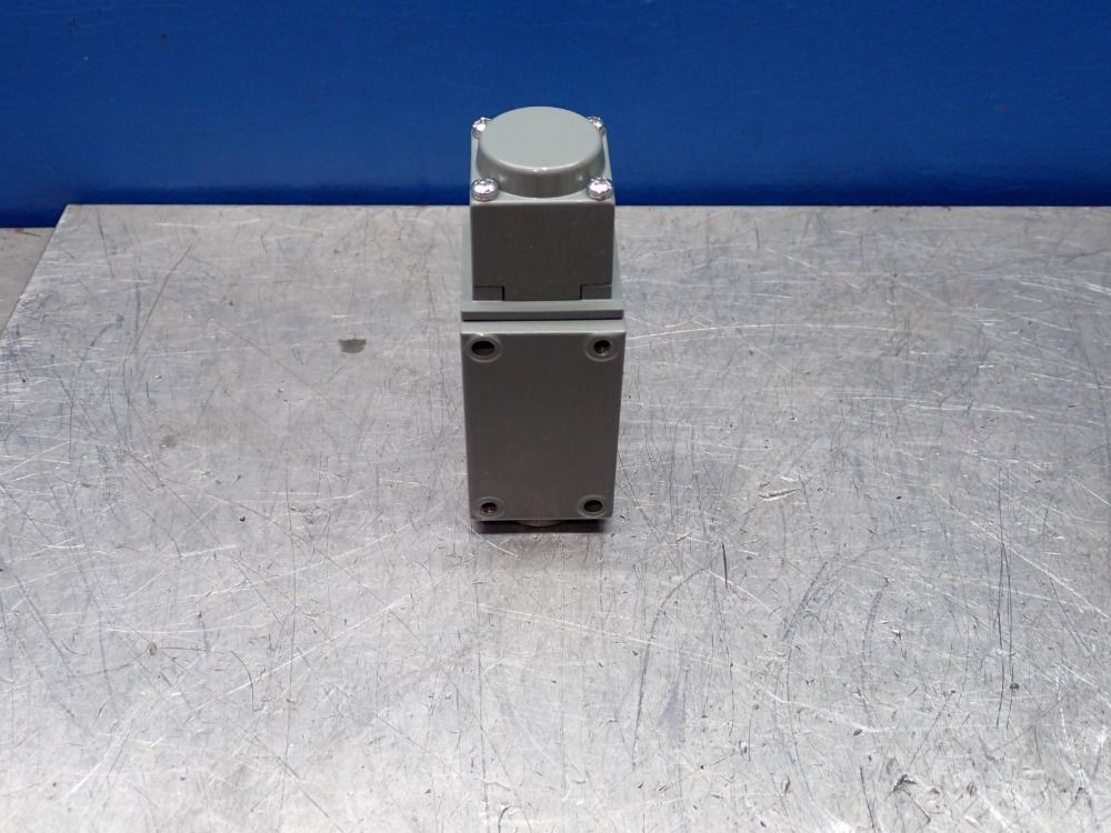 Allen-bradley Limit Switch - 802t-nptp
