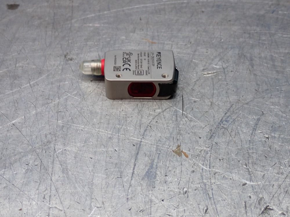 Keyence Photoelectric Sensor - Lr-zb250c3p
