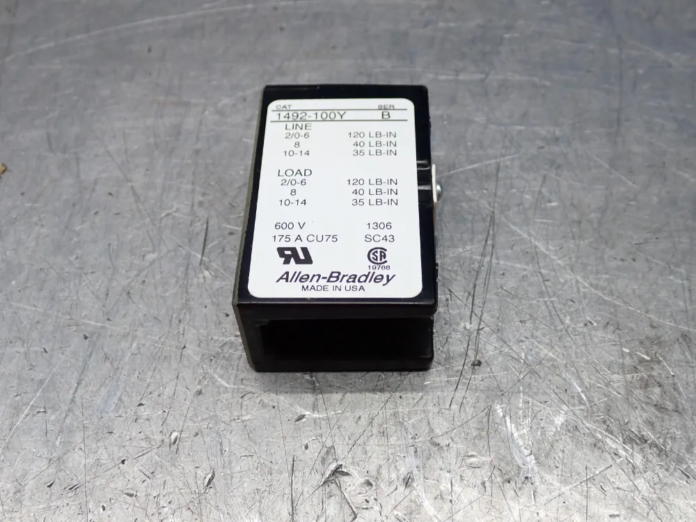 Allen-bradley Lot Of 2 Panel Mounting - 1492-100y