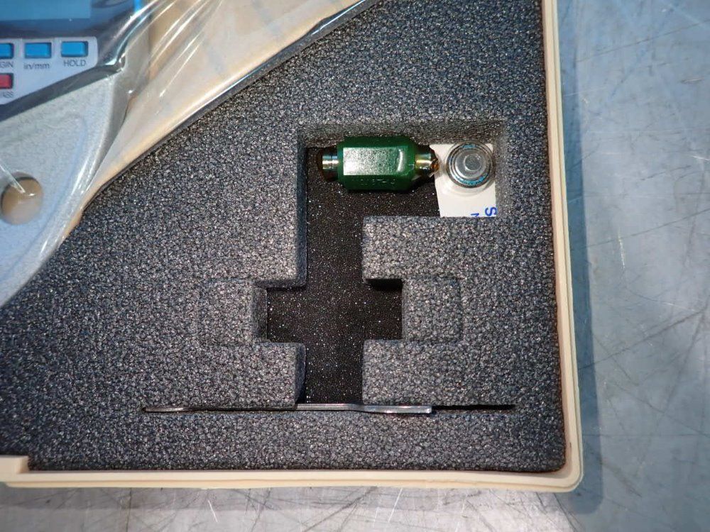 Mitutoyo Digimatic Blade Micrometer - 422-312-10