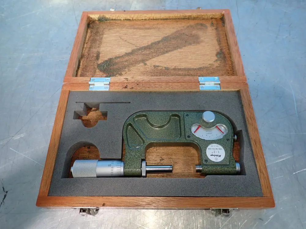 Mitutoyo Micrometer - 510-106a