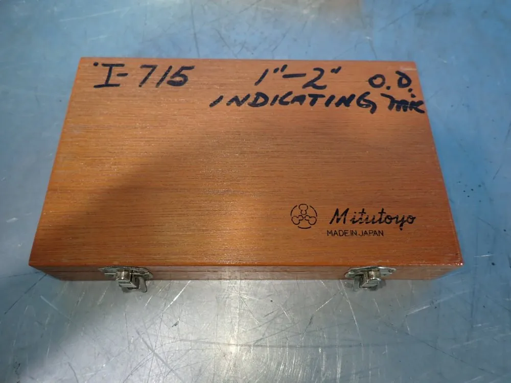 Mitutoyo Micrometer - 510-106a