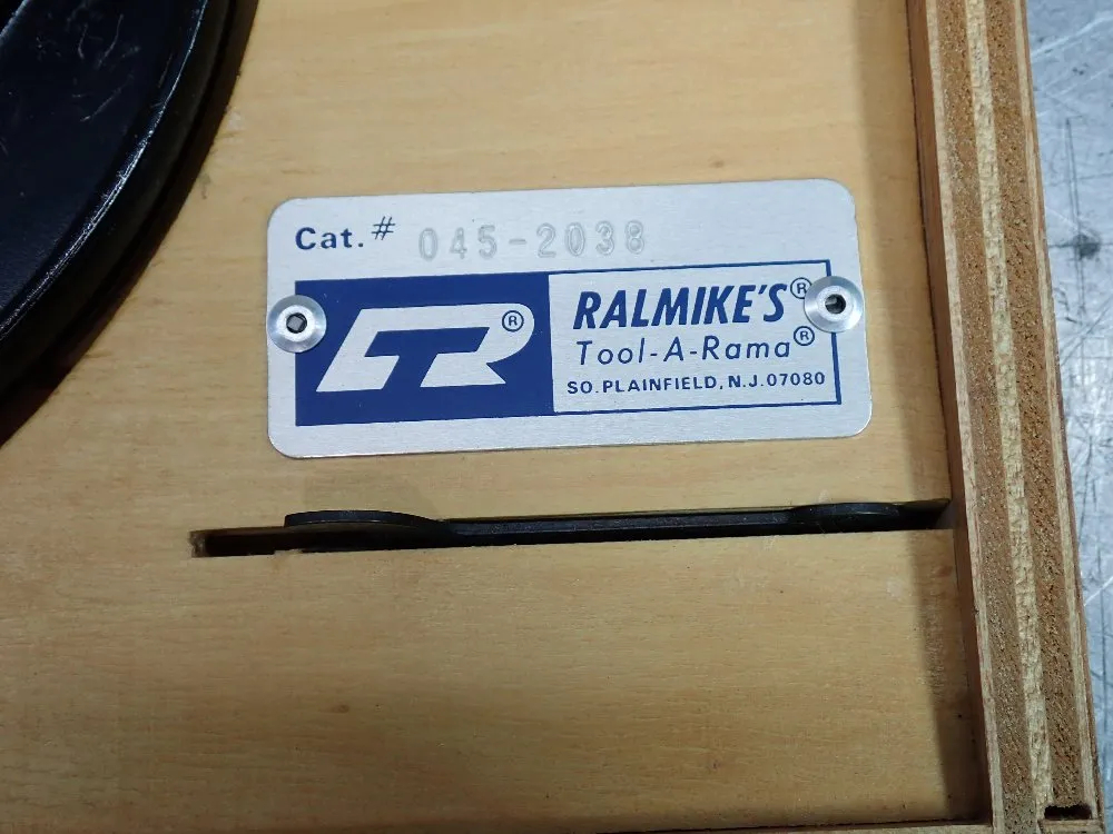 L.s. Starrett Micrometer - Fo0152