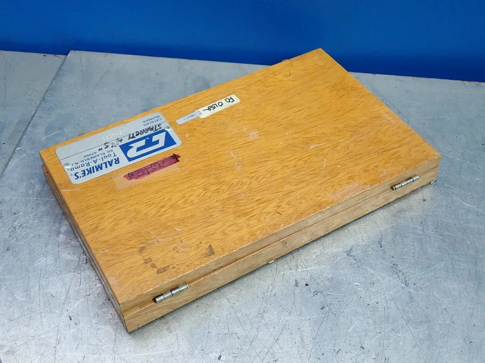 L.s. Starrett Micrometer - Fo0152