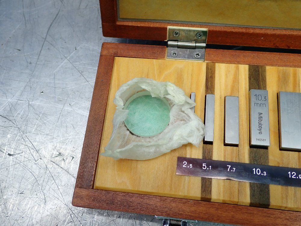 Mitutoyo Calibration Master Gage Block Set - Bm1-10m-1