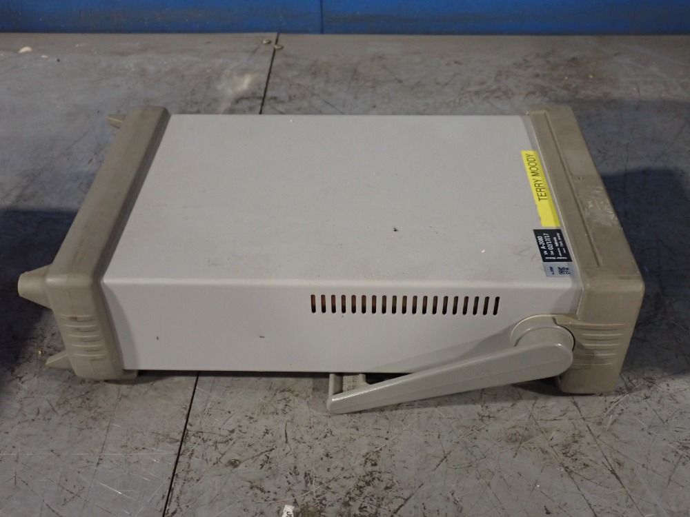 Agilent Technologies 225 Mhz Universal Counter - 53131a